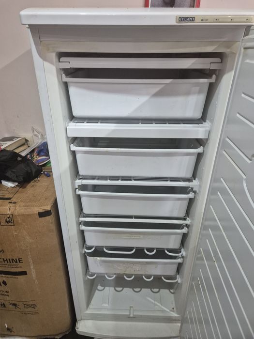 Продам 2 морозильника 1 нерабочий