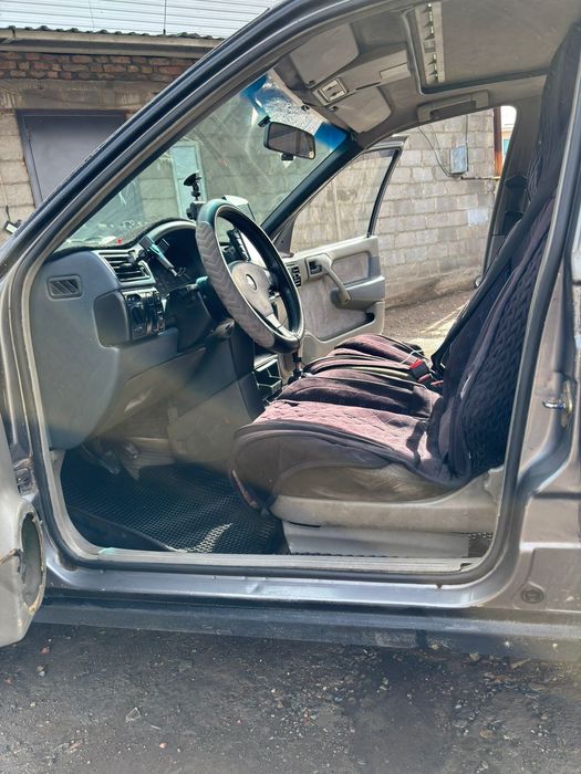 Продаётся опел вектра 1992год