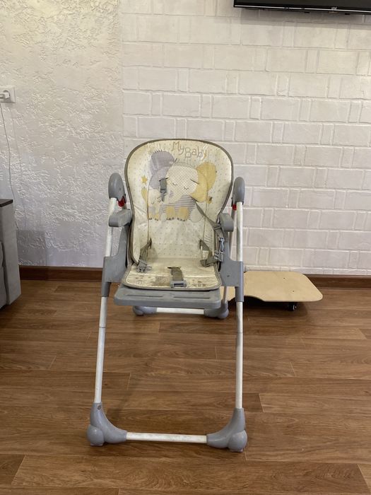Детский стульчик для кормления
