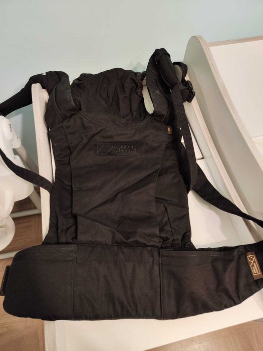 Mountain Buggy Juno Мултифункционално кенгуру