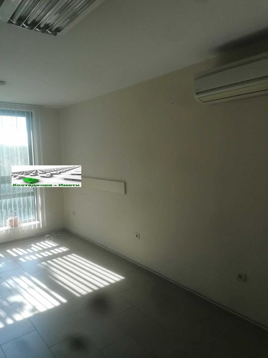 Дава се под наем Офис в Пловдив, Кючук Париж - 45 кв.м за 234.09 € - Снимка #2