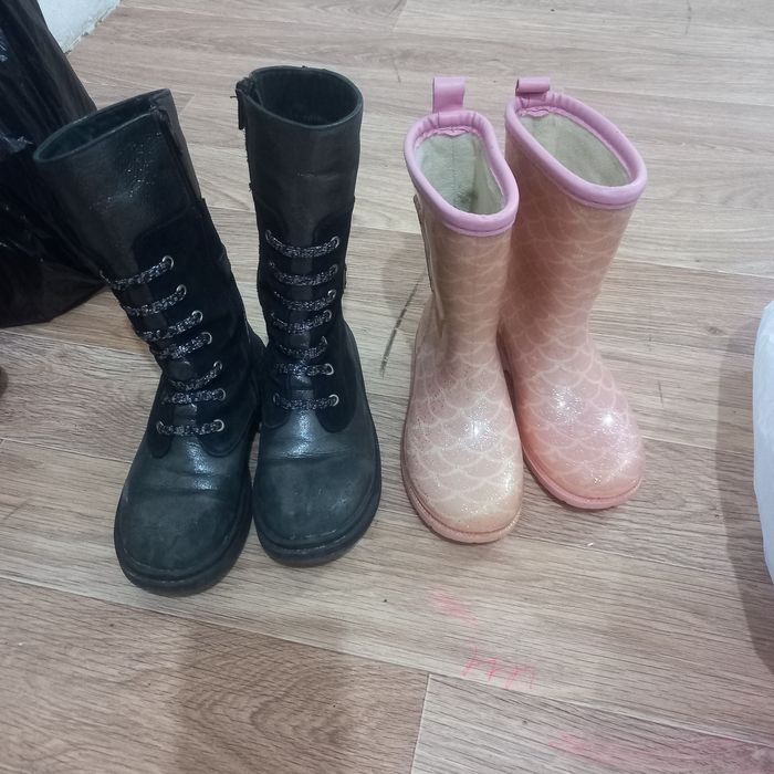 Продаю детские сапожки