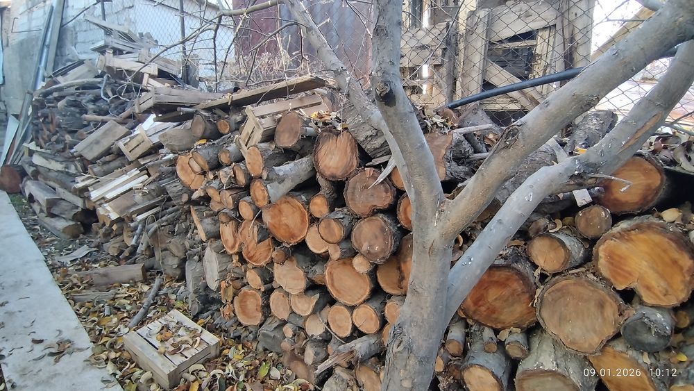 O'tin sotiladi. Продается Дрова