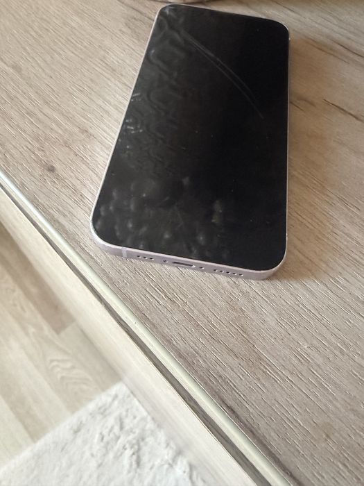 Iphone 14 cu baterie 75 cu ume de uzura
