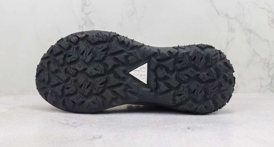 Нови мъжки маратонки Nike ACG Mountain Fly 2 Low Gtx Black white