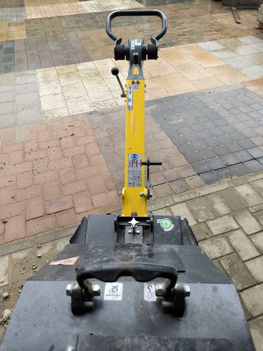 Placa compactoare bomag 70/70 d