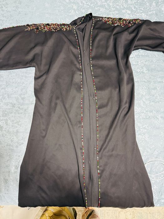 Абайка с камнями