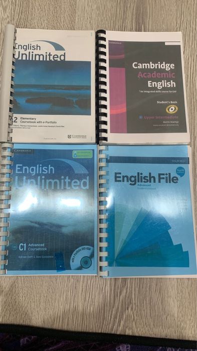 Кітаптар сатылады