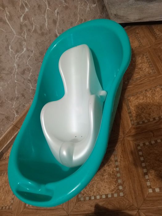 Детская коляска и ванночка