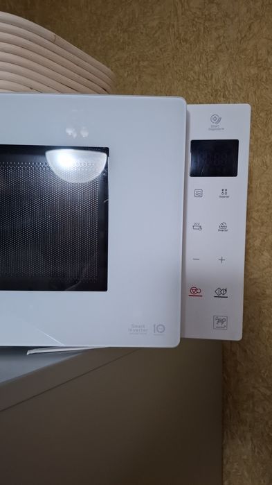 Продам LG микроволновку neoshef с технологией smart inverter в отлич