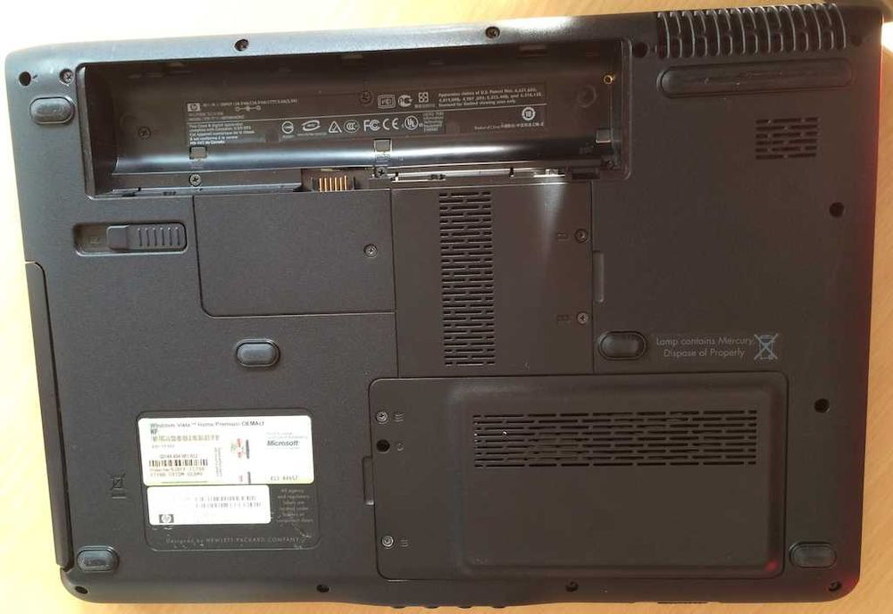 Laptop HP dv 2000 black