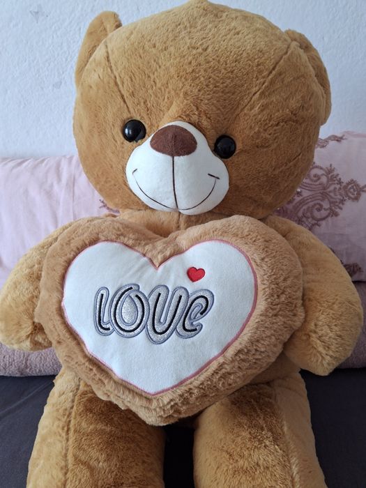 Ursuleț de pluș mare