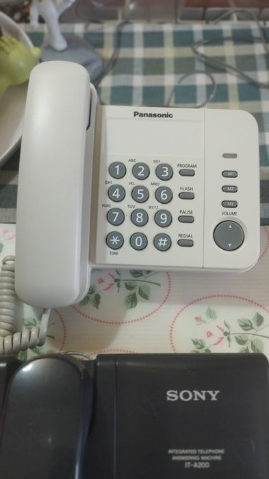 Телефон стационарный 2 шт