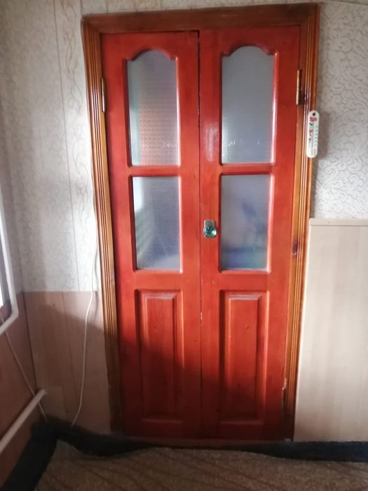 Продаются шкаф, окно , дверь , кий