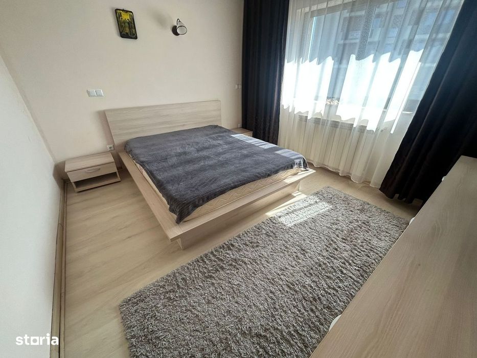 Casa tip duplex - zona Cetate
