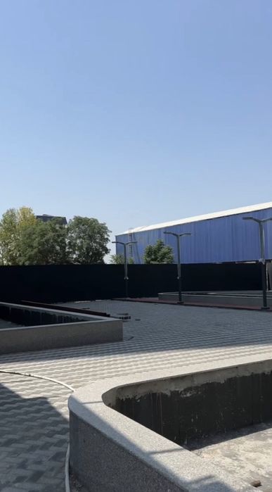 Продаётся на БУЗ-1 Художников новостройка 2ком