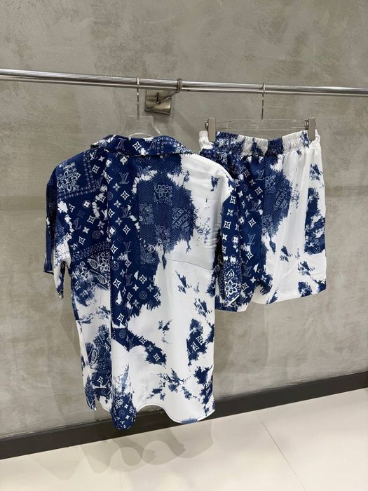 Мъжки къси екипи различни модели