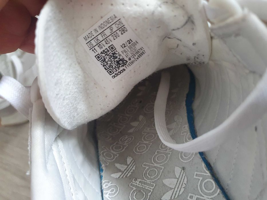 Маратонки Adidas Retropy E5