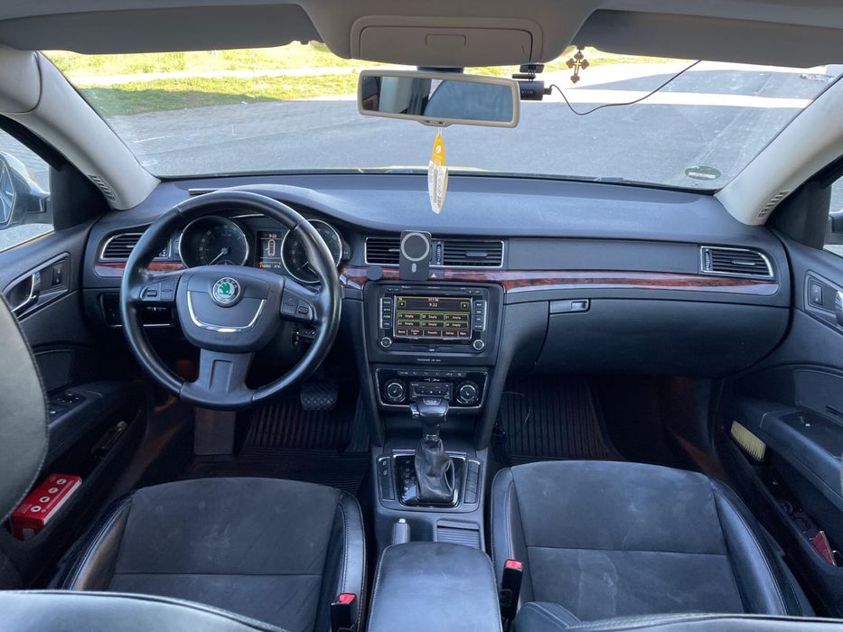 Skoda Superb ~ 4x4 ~Carlig