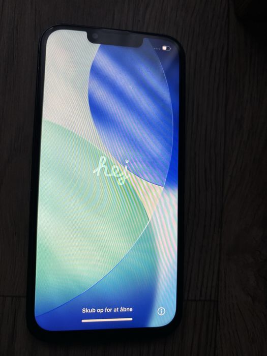 Айфон 13/128 продам