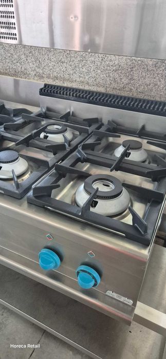 Aragaz profesional 4 onchiuri de banc inox Retea sau GPL