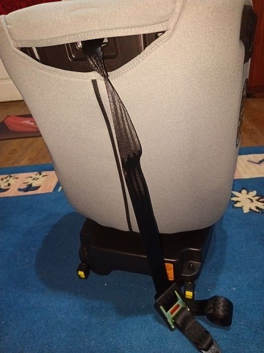 Scaun auto pentru copil varsta până la 14 ani