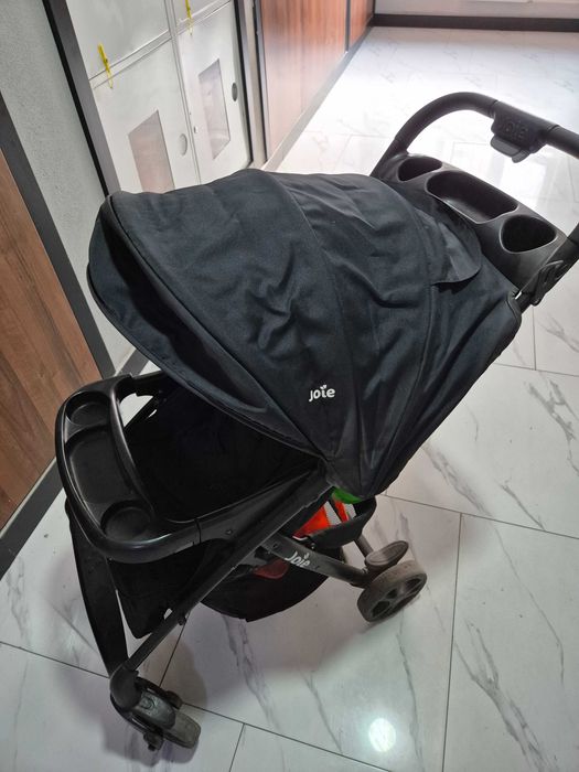 Функциональная коляска от Jole