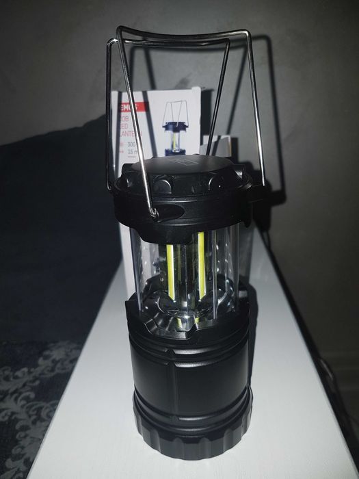 лампа за къмпинг