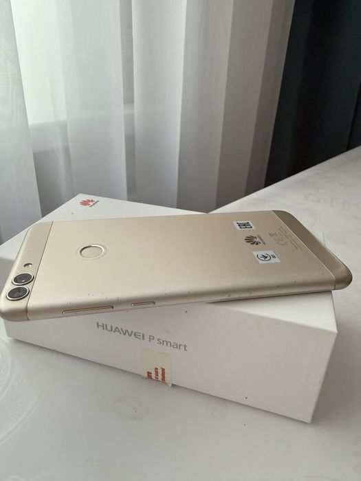 Huawei P smart 2018 год
