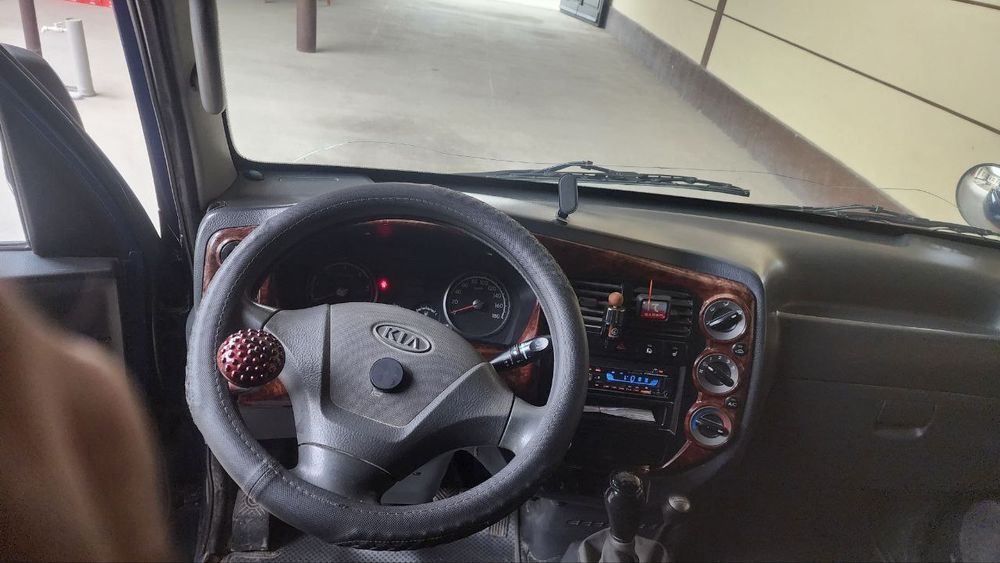 Kia. Samosval mashina sotiladi. Dakument hamma  yogʻi joyida.