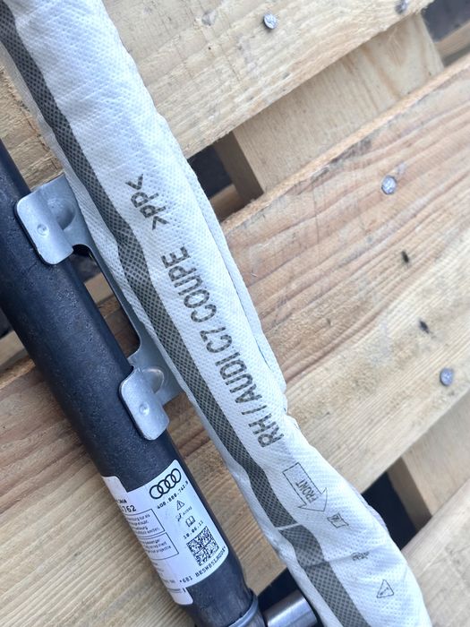 Дясна Завеса Щора Въздушна възглавница AUDI A7 C7 4G 4G8880742B