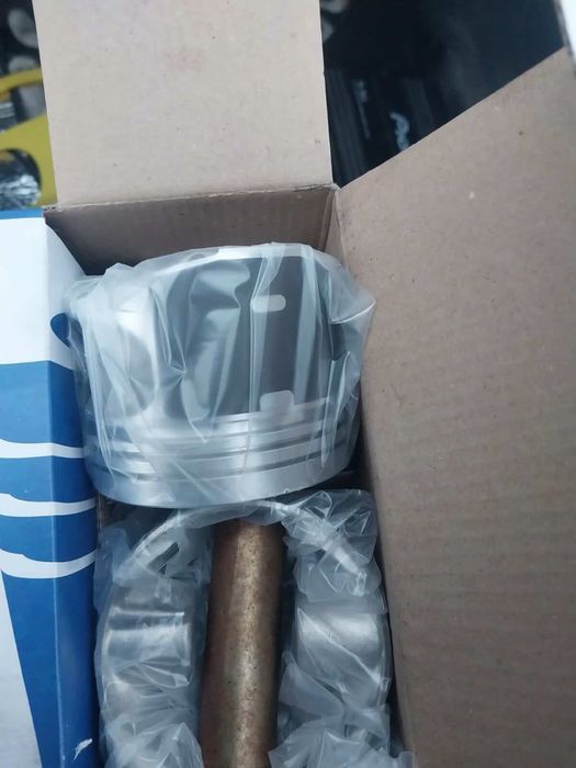 Продам поршневой комплект