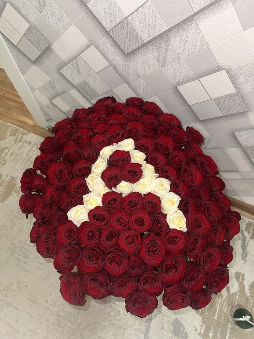 Продам цветы 101 роз