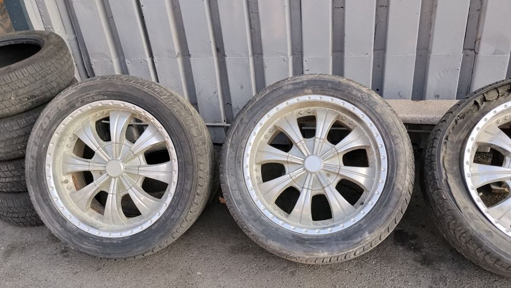 TOYOTA 20 ли диска 2тасида балони бор