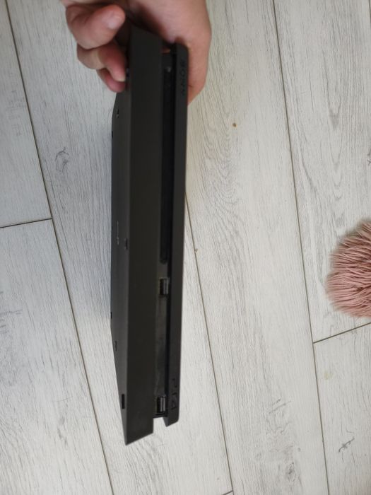 PS4 Slim 350 lei