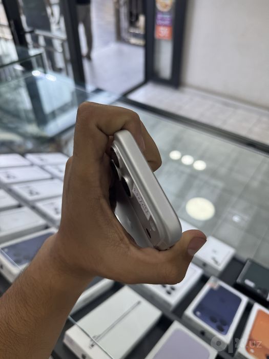 Iphone 17 pro max с гарантией