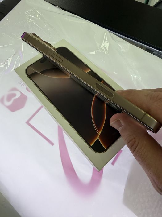 Продам Iphone 16 Pro Max 256