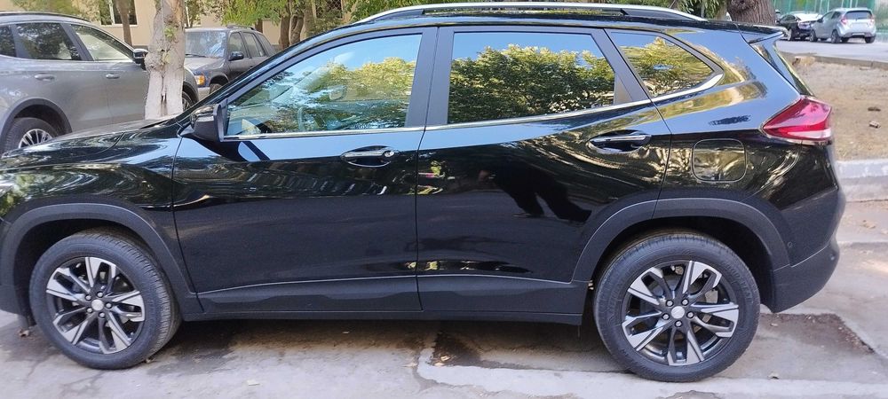 Автомобиль Трекер-2, состояние отличное