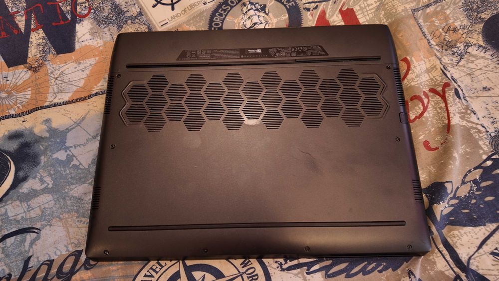 Геймърски Лаптоп DELL Alienware M15 R6