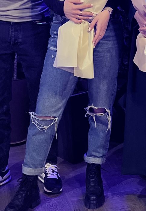 Продам джинсы Pull&Bear и Stradivarius.