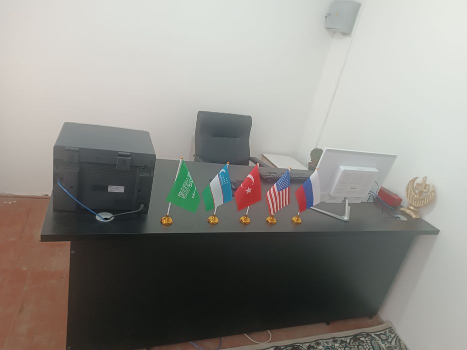 Бу мебел ва кампутерлар сотилади