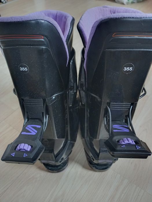 Продавам ски обувки Solomon