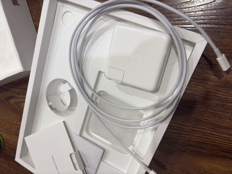 MacBook Pro M2 8/512Gb