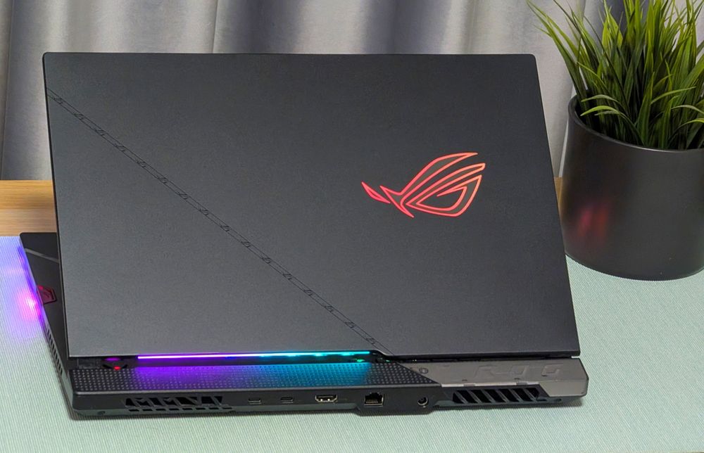 [Asus ROG Strix SCAR] i9-12900H, RTX 3080, 32G DDR5, 3Tb SSD, 2K 240Hz