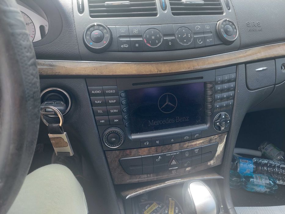 Mercedes-Benz E 270 Е270, Мерцедес W211 на части!
Май 2005