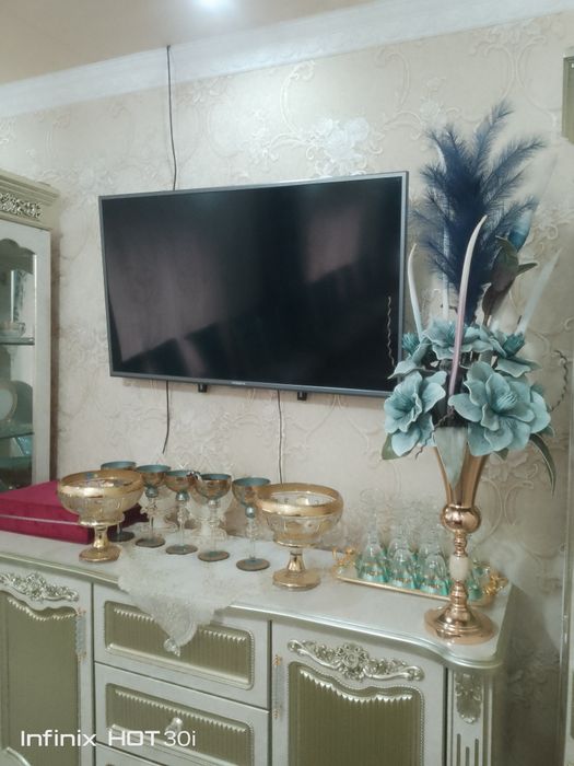 Televizor karopkasi bilan  52talik moonx