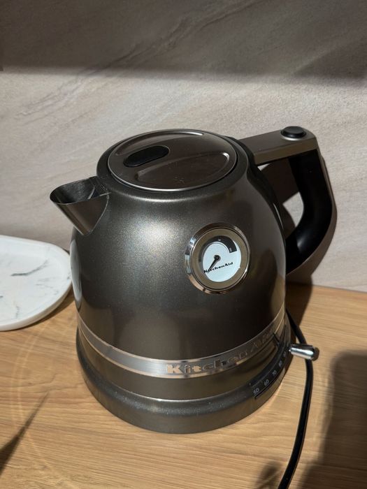 Електрическа кана KitchenAid ARTISAN 1,5л,