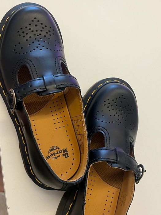 Обувки Dr. Martens женски