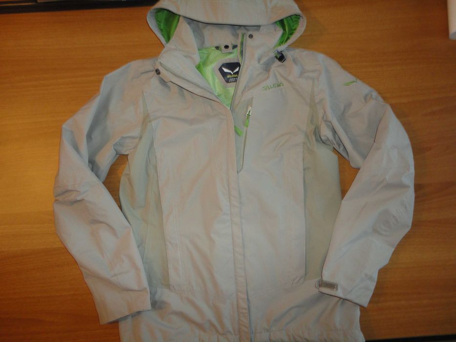 Salewa/S/оригинално дамско яке