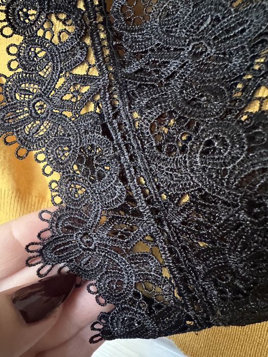 Блуза с ефектен гръб /цвят горчица/